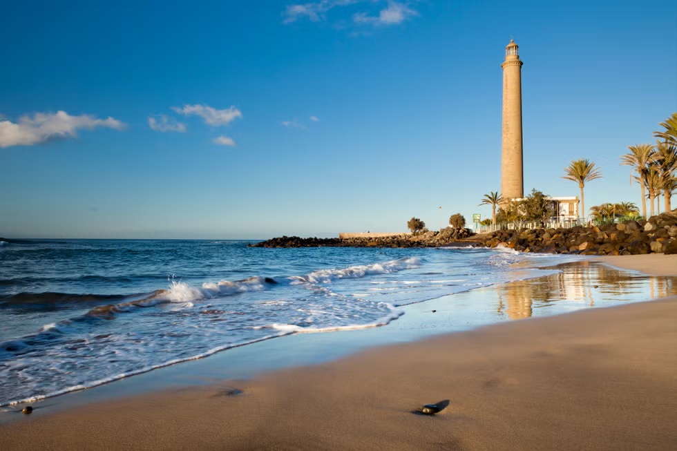 Faro de Maspalomas y costa de Gran Canaria